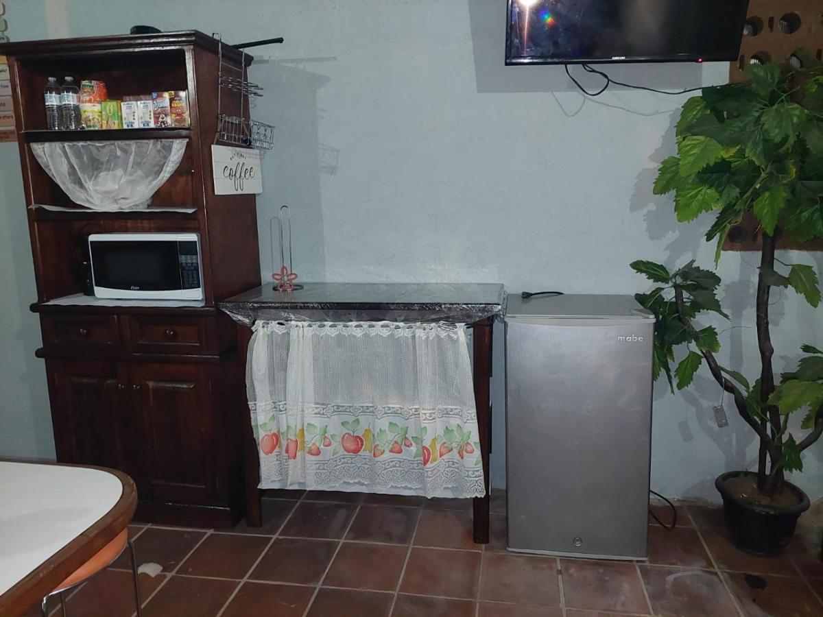 Nirvana 2, Habitacion Doble Con Todos Sus Servicios Guatemala City Exterior photo